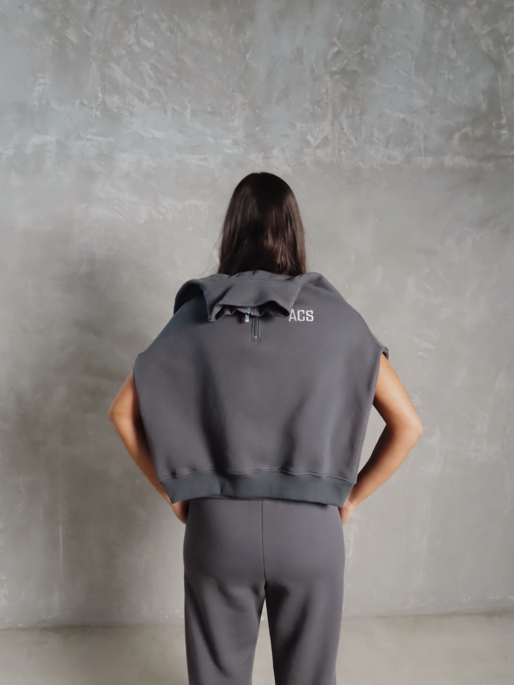 Essential Hoodie Zip